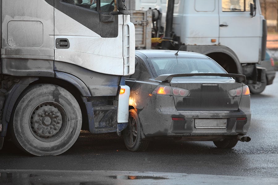 common truck accident injuries