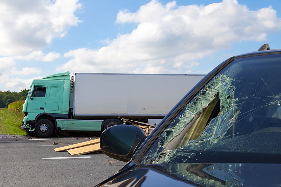 What To Do After a Truck Accident? - Featured Image