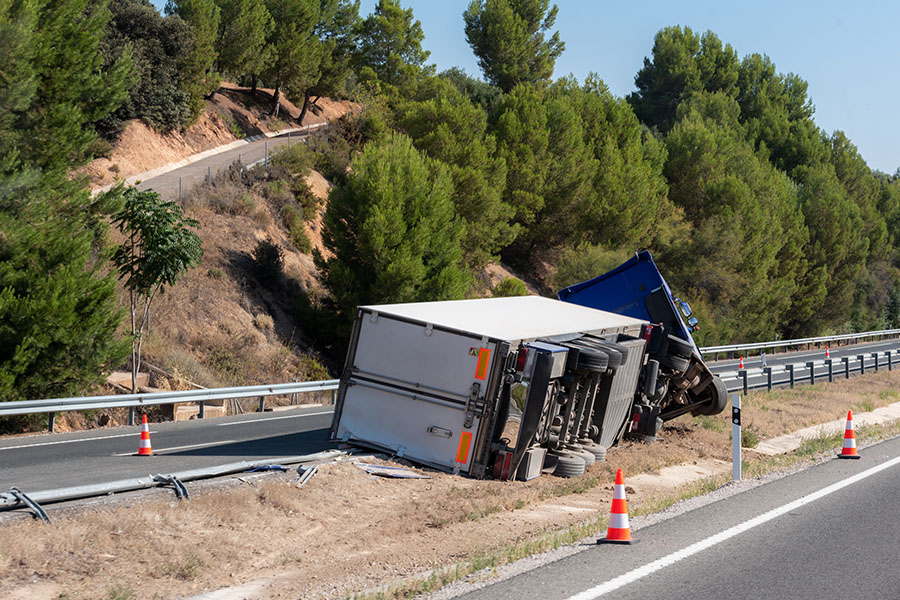 Commercial Truck Accident Settlements - Featured Image
