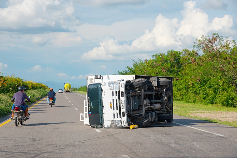 What is the Average Cost of a Commercial Truck Accident? - Featured Image